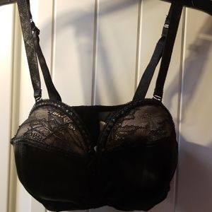 Black lace lightly padded bra